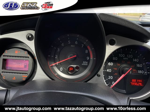 Used 2019 Nissan 370Z Coupe RWD image 12