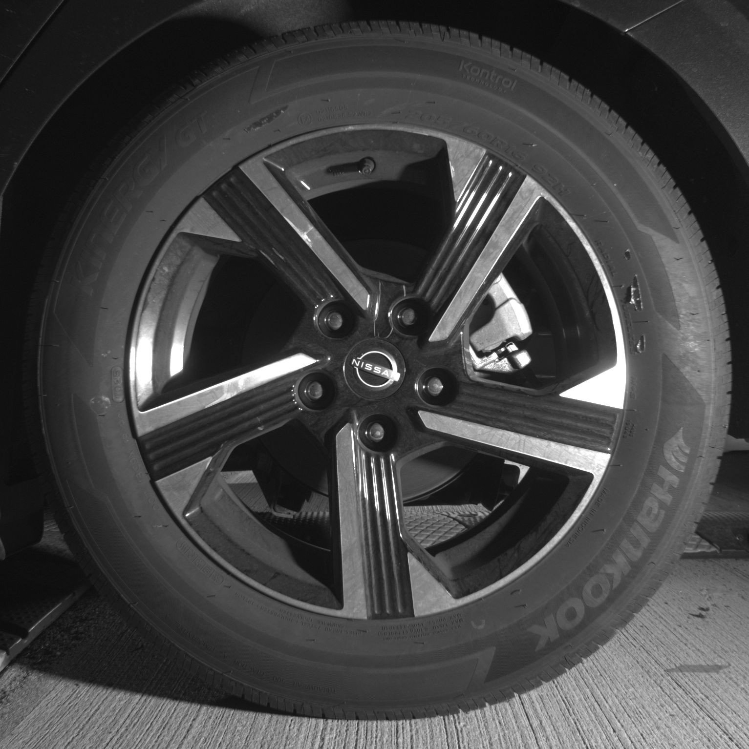 Used 2025 Nissan Sentra SV image 14