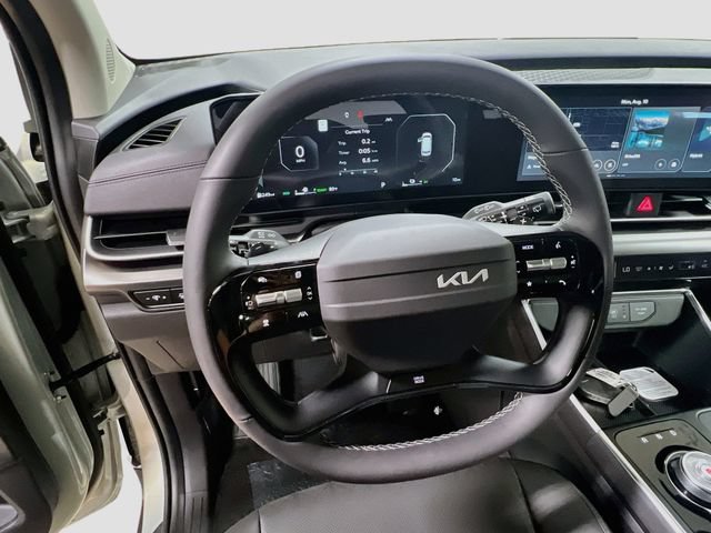 New 2027 Kia Carnival SX w/ Dark Edition Package FWD image 11