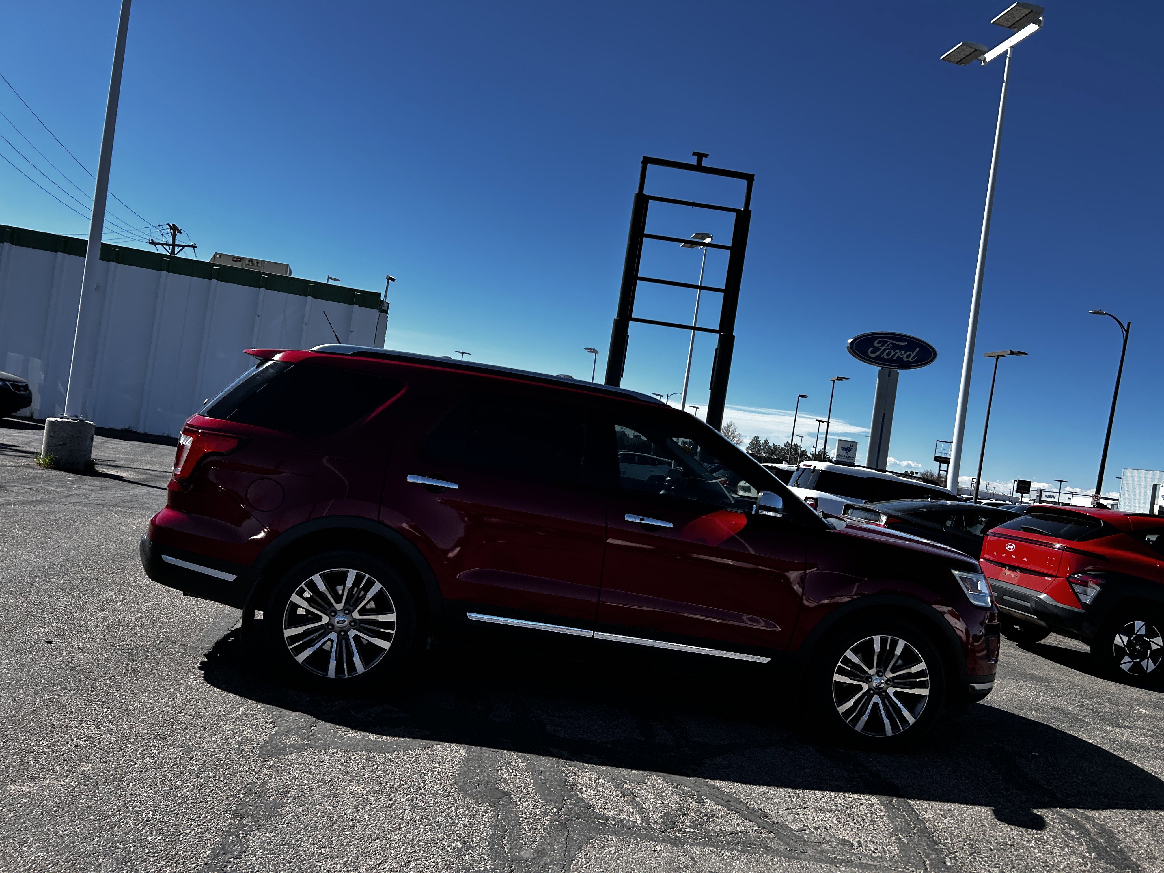 Used 2018 Ford Explorer Platinum image 6