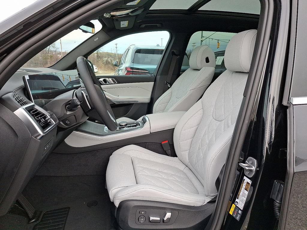 Used 2026 BMW X5 xDrive50e w/ Premium Package AWD/4WD image 10