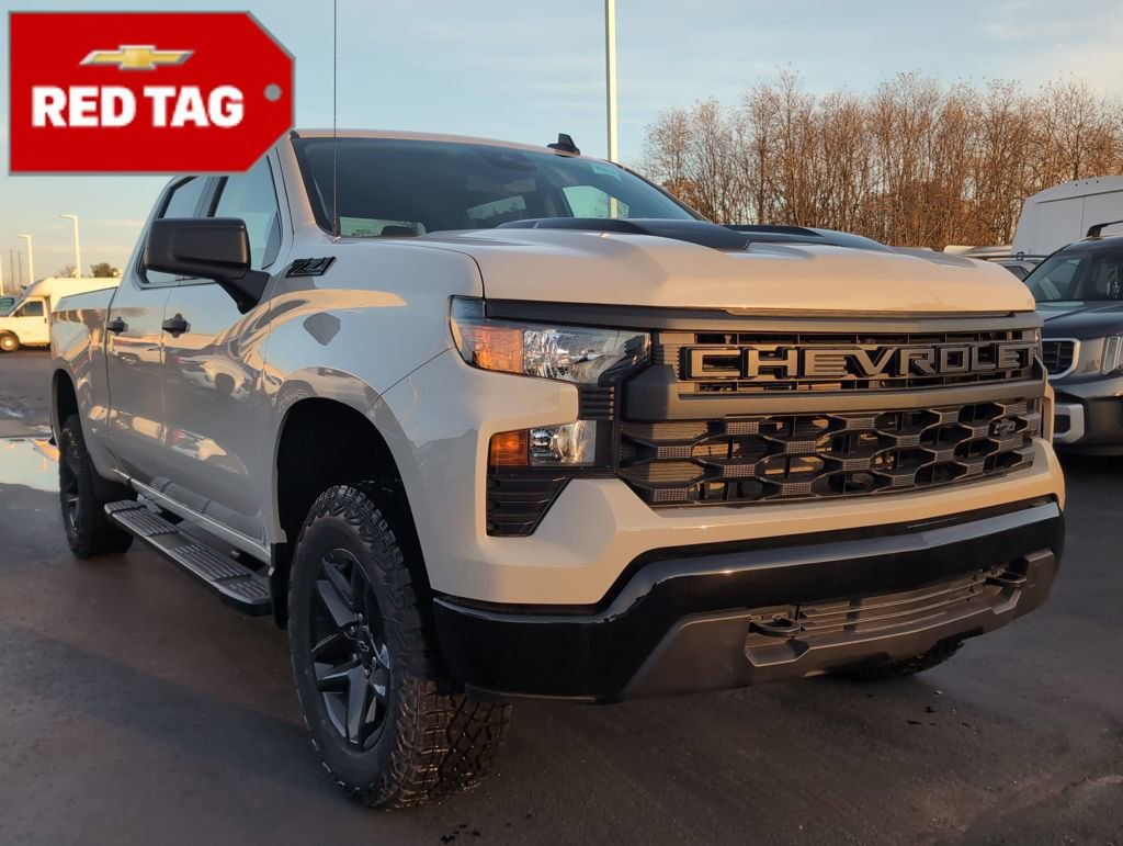 New 2026 Chevrolet Silverado 1500 Custom Trail Boss w/ Dark Appearance Package image 1