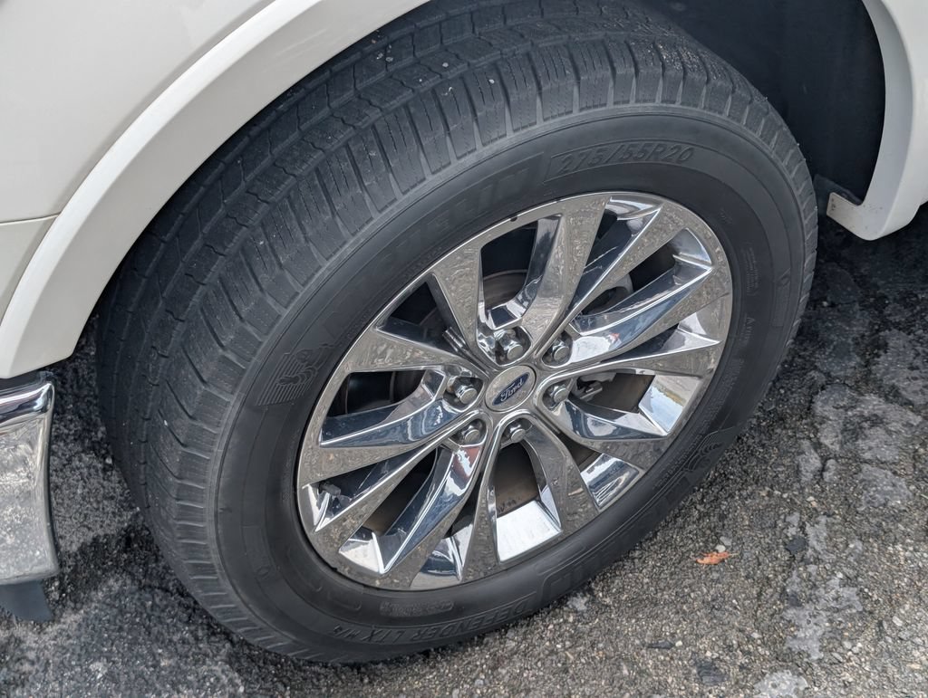 Used 2017 Ford F150 Lariat AWD/4WD image 10