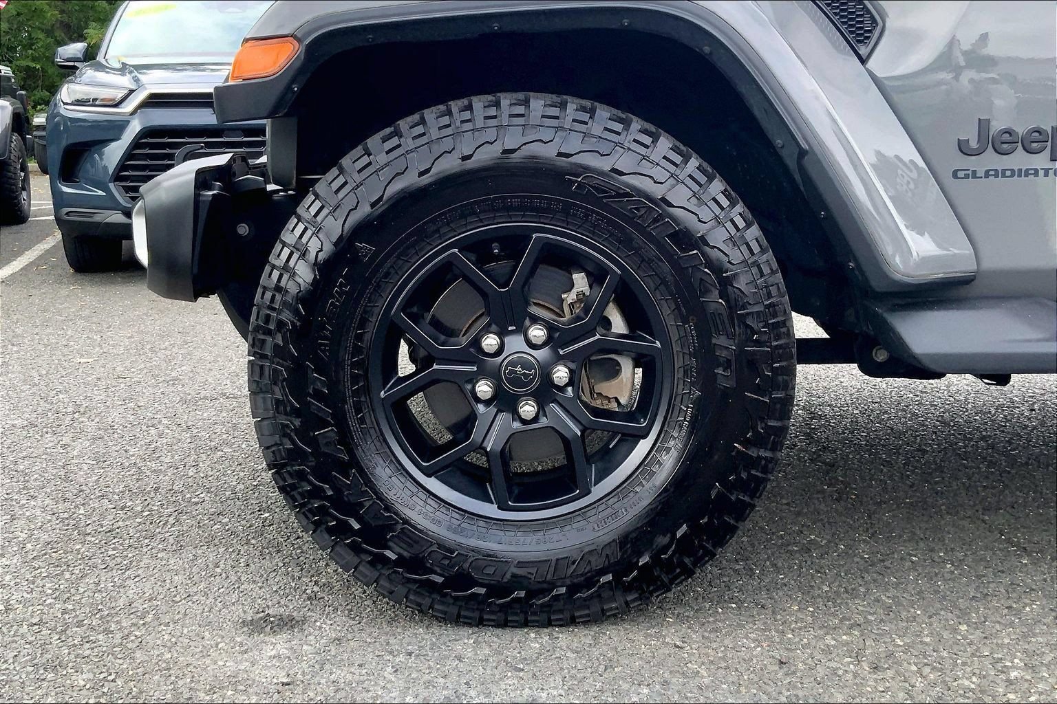 Used 2021 Jeep Gladiator Sport AWD/4WD image 9