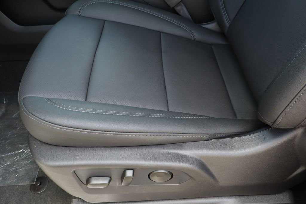New 2026 GMC Sierra 1500 SLT w/ SLT Premium Package image 16