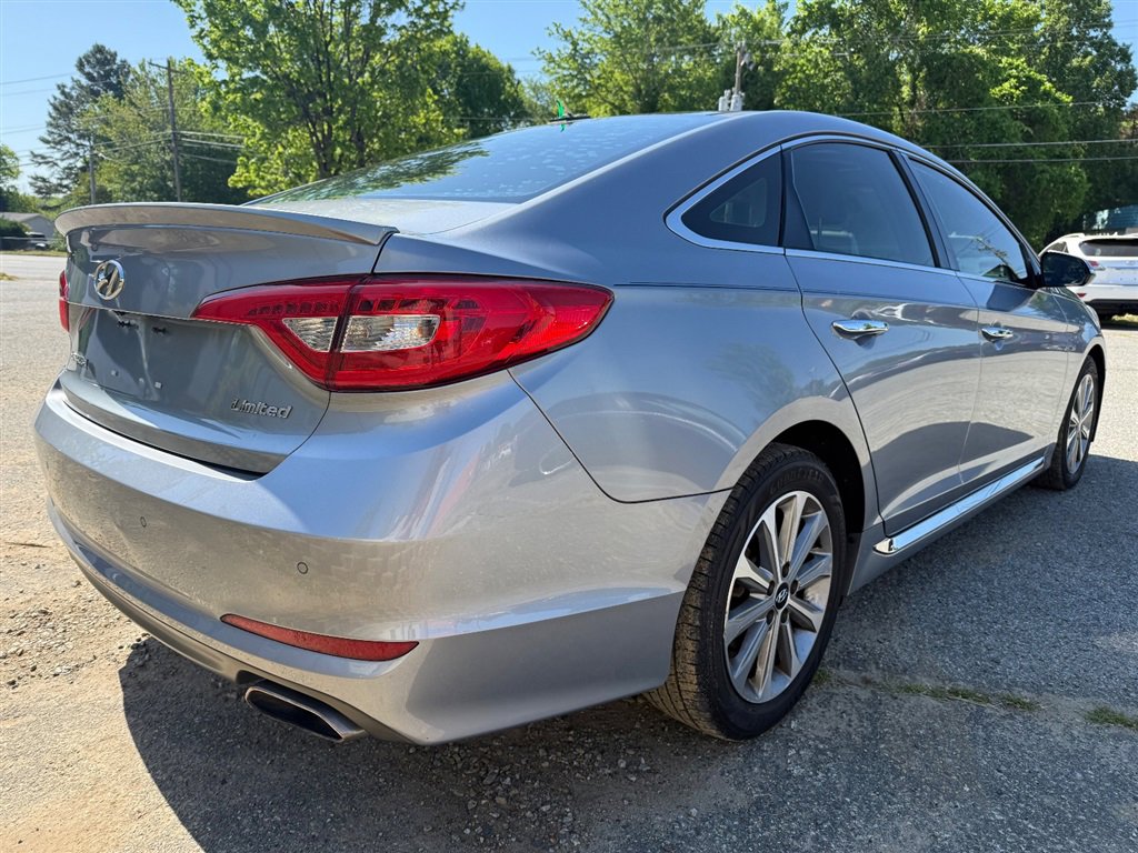 Used 2016 Hyundai Sonata Limited w/ Option Group 05 FWD image 5