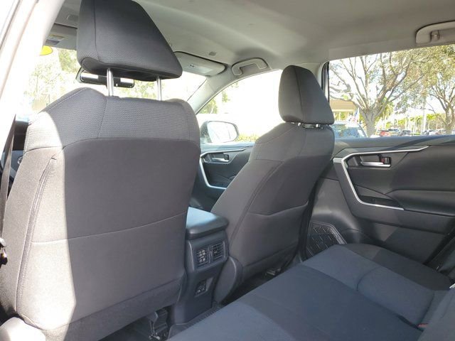Used 2025 Toyota RAV4 XLE image 11
