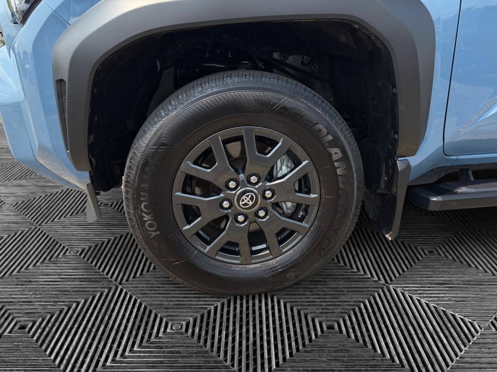 Used 2025 Toyota 4Runner SR5 RWD image 15