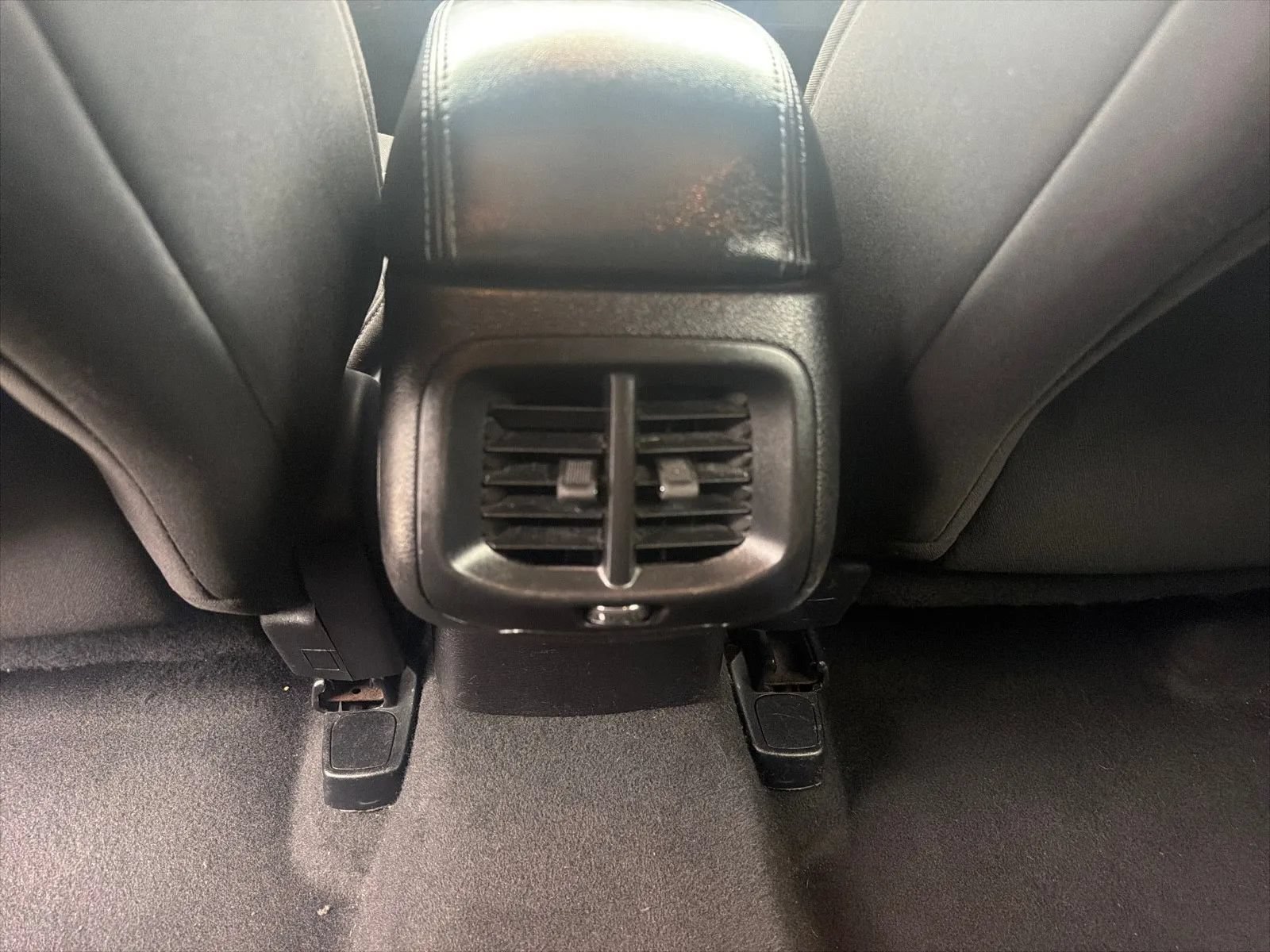 Used 2021 Jeep Cherokee Latitude FWD image 14