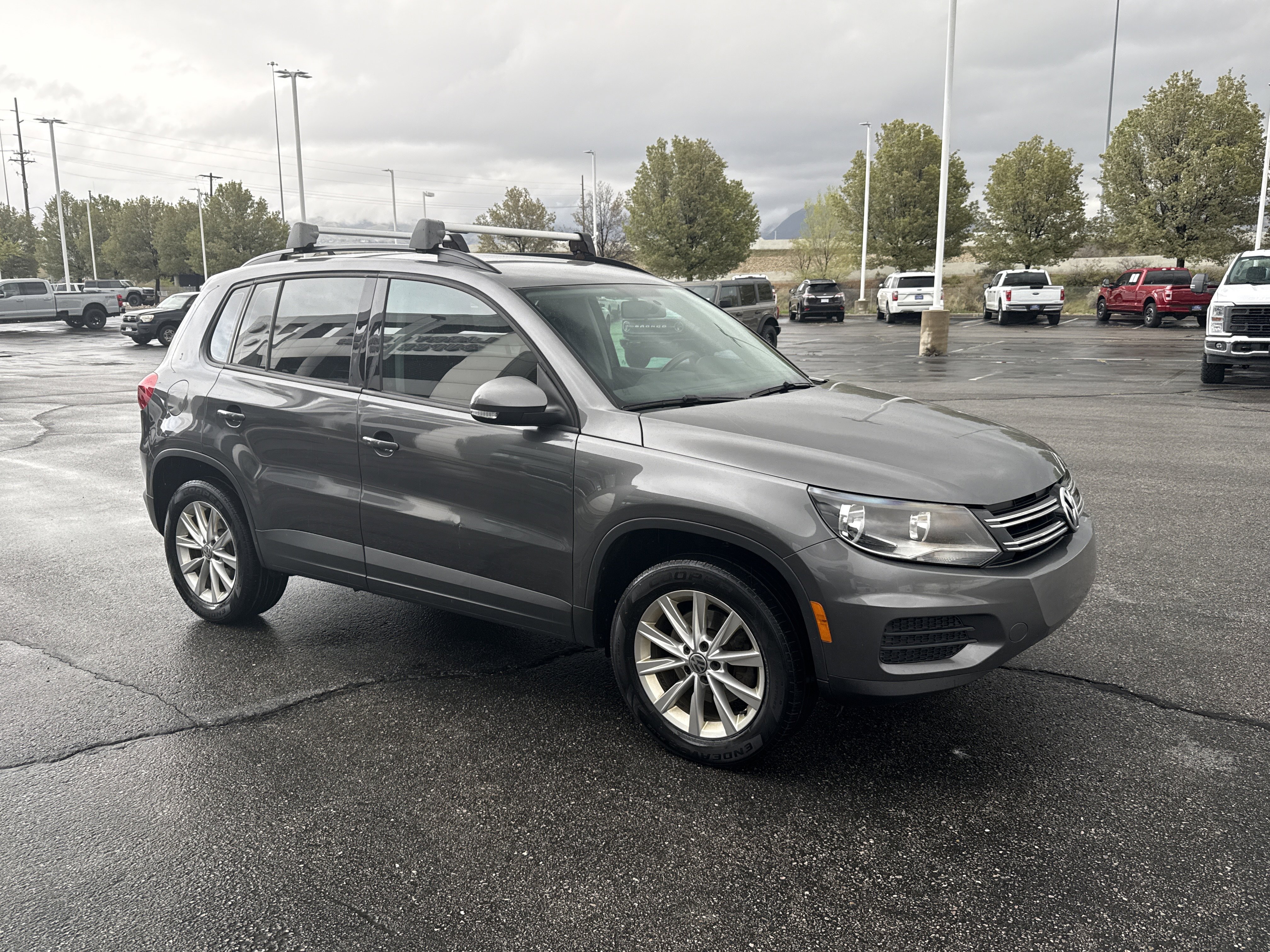 Used 2018 Volkswagen Tiguan Limited w/ Premium Package image 7