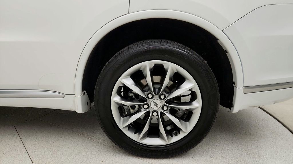 Used 2021 Dodge Durango SXT image 9
