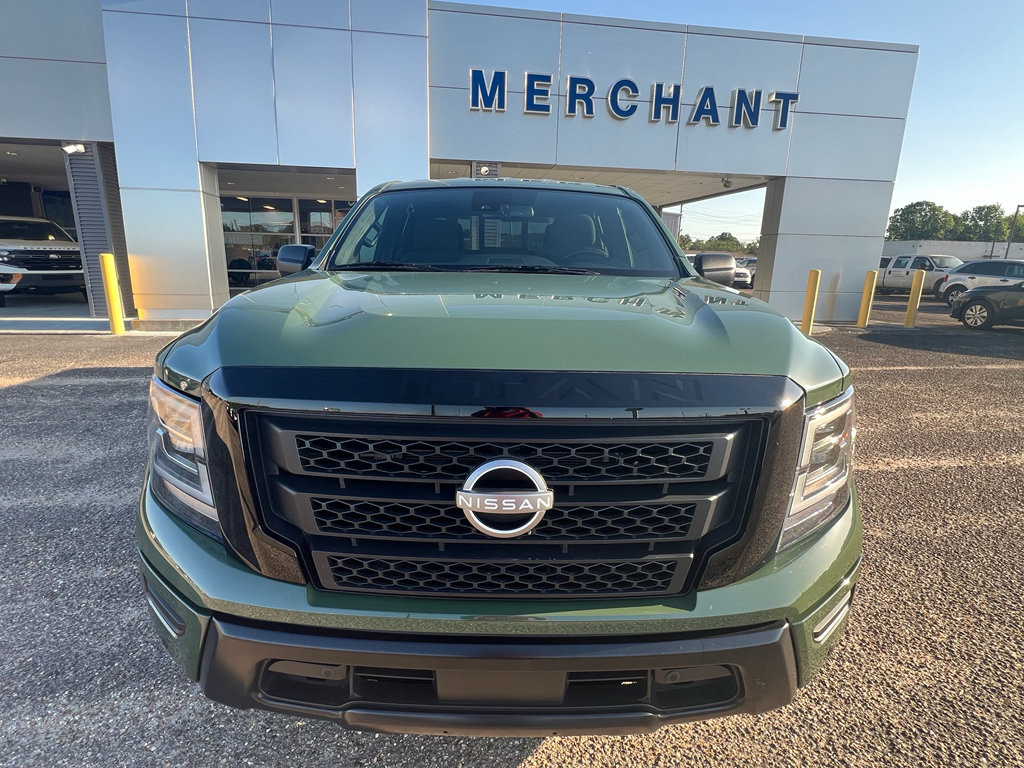 Used 2024 Nissan Titan SV w/ SV Bronze Edition Package RWD image 3