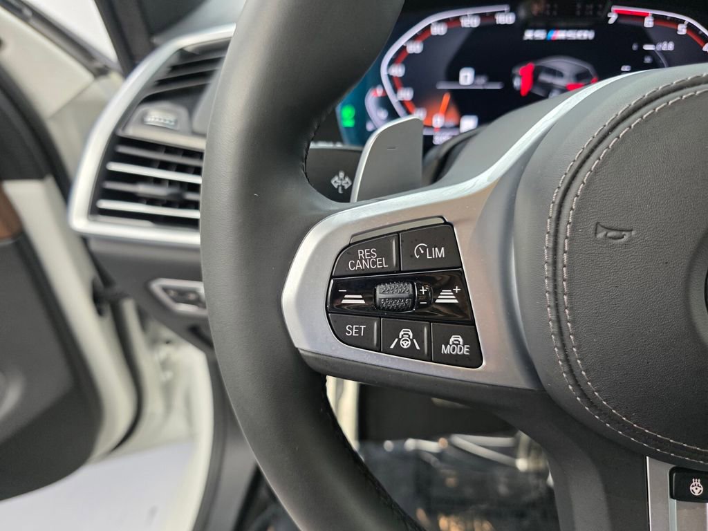 Used 2021 BMW X5 M50i w/ Executive Package image 19