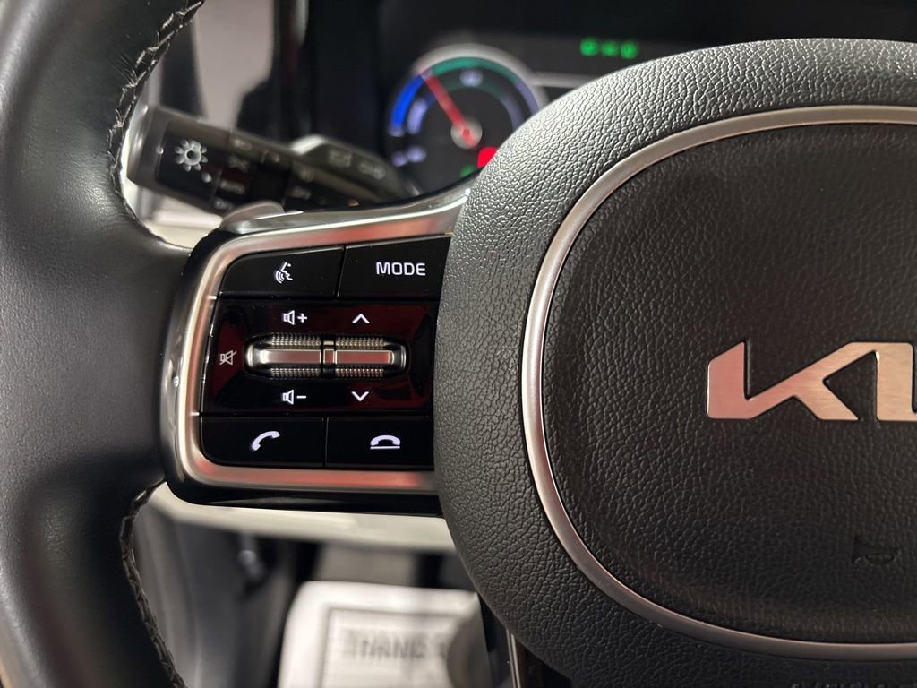 Used 2022 Kia Sorento SX AWD/4WD image 11