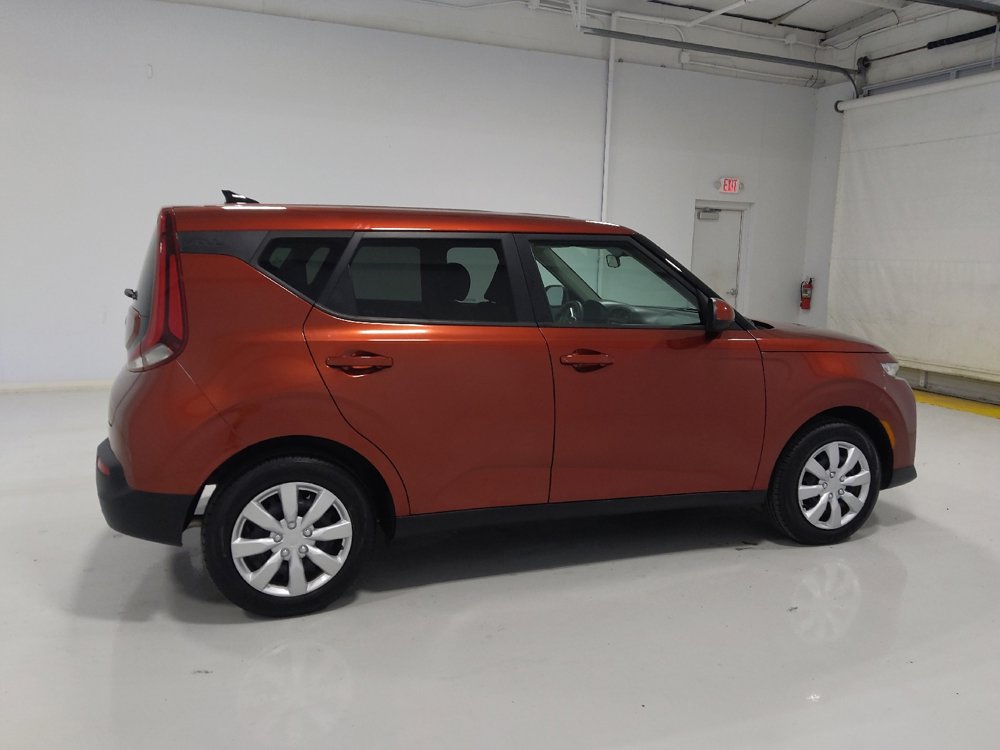 Used 2020 Kia Soul LX image 10