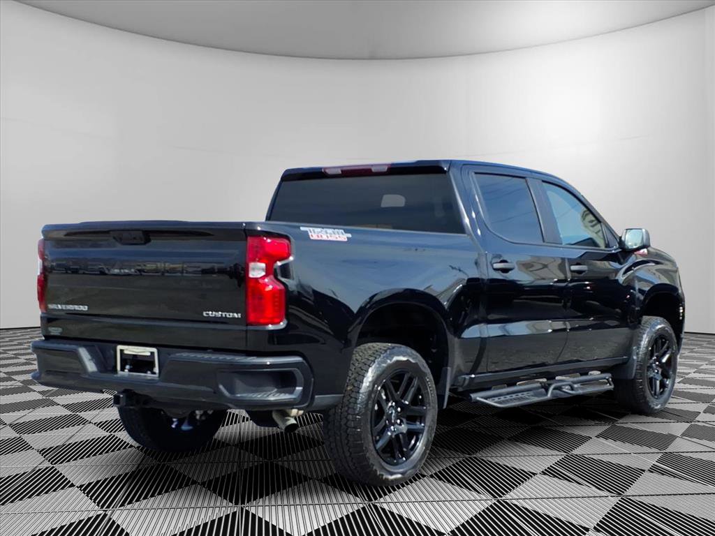 Used 2025 Chevrolet Silverado 1500 Custom Trail Boss w/ Turbomax Blackout Package image 7