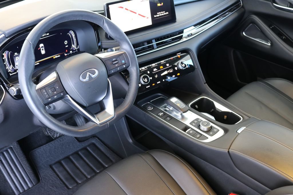 Certified 2025 INFINITI QX60 Luxe w/ Vision Package image 20