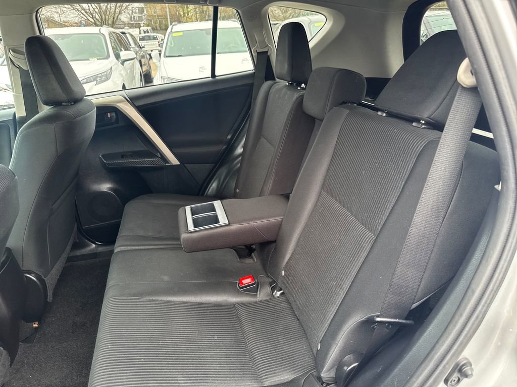 Used 2014 Toyota RAV4 LE image 32