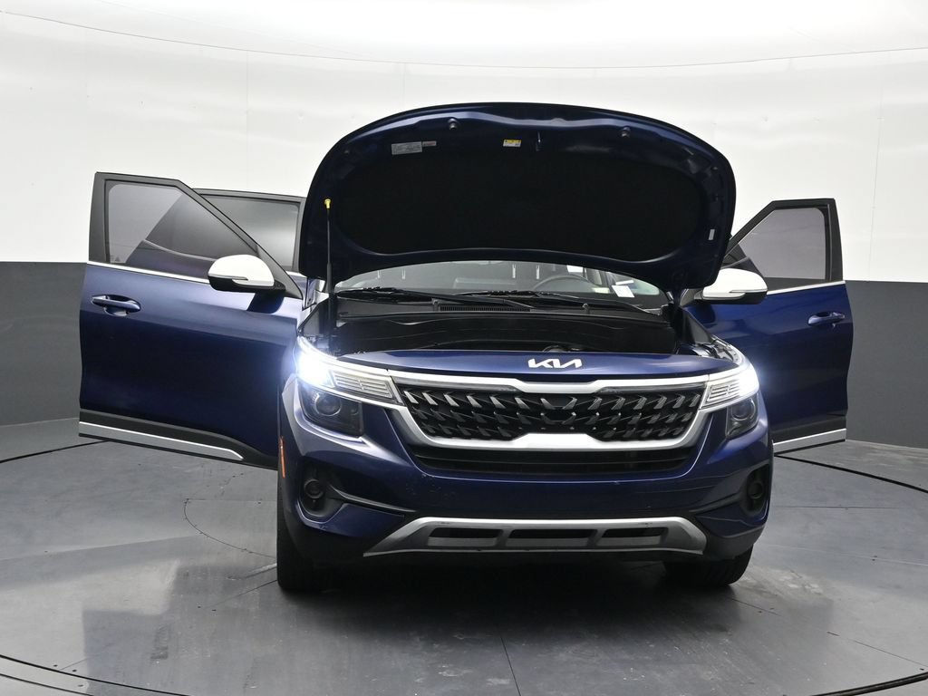 Used 2023 Kia Seltos Nightfall Edition AWD/4WD image 36