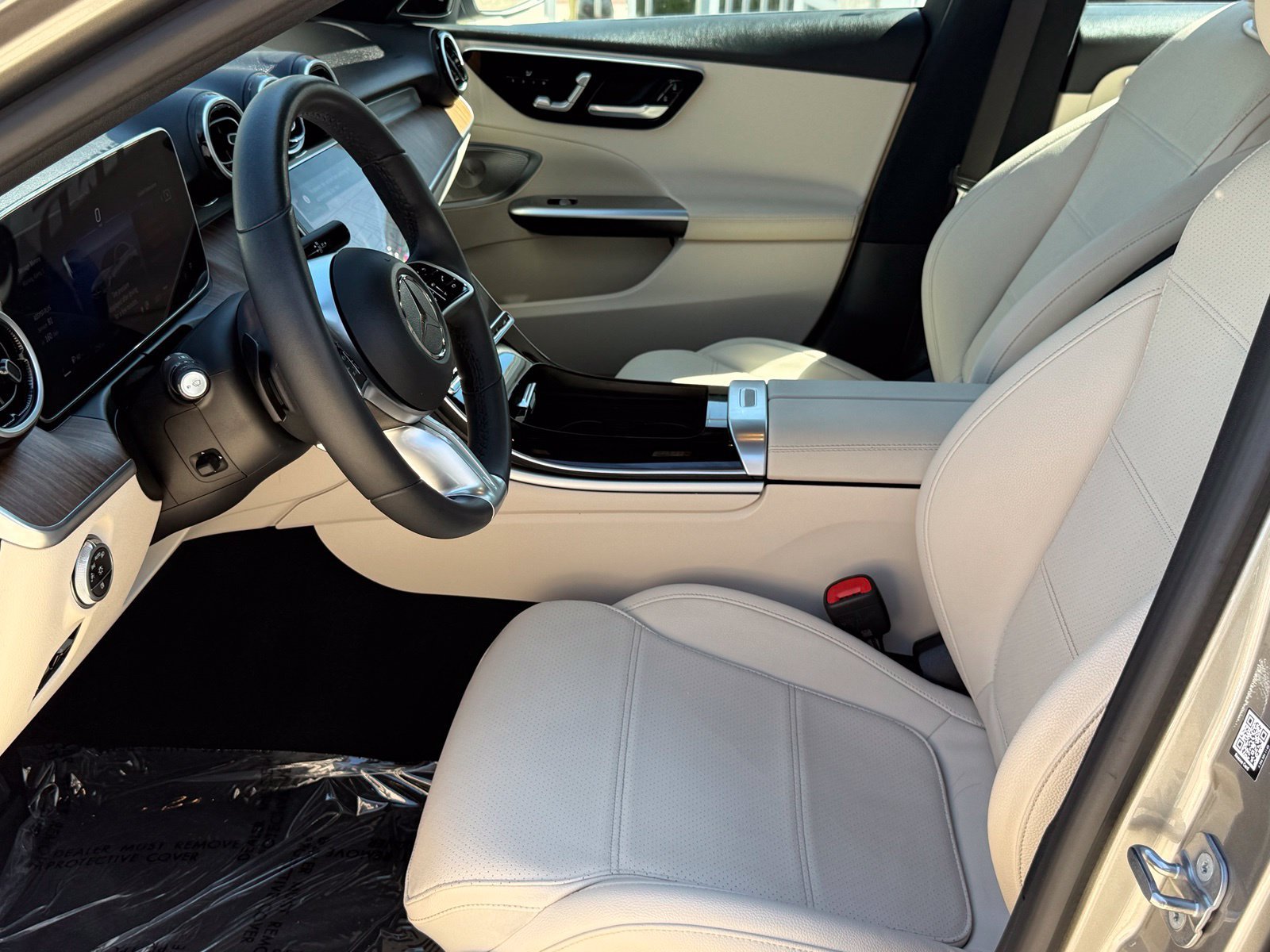 Used 2024 Mercedes-Benz C 300 Sedan image 25