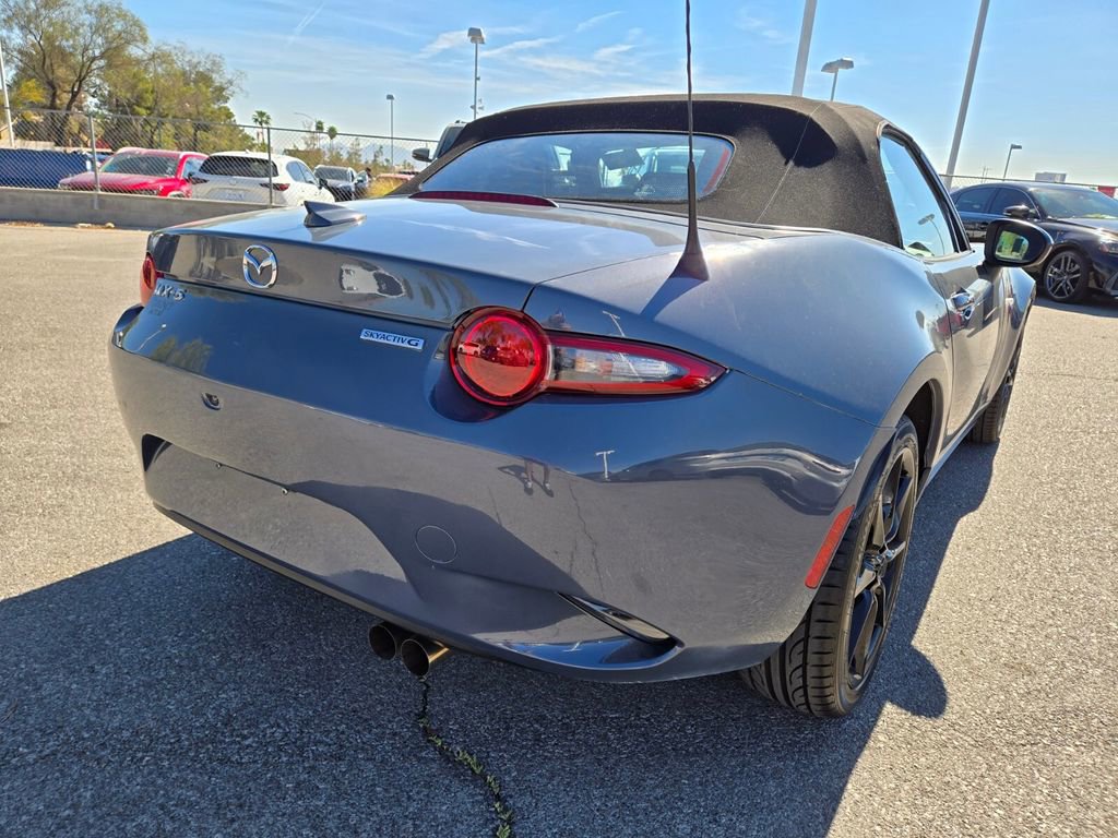 Used 2021 MAZDA MX-5 Miata Grand Touring image 4