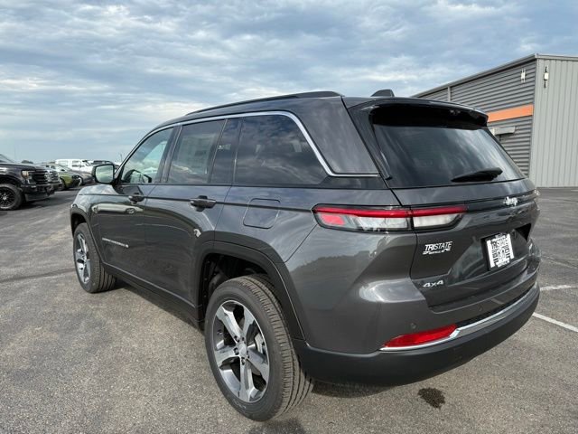 New 2025 Jeep Grand Cherokee Limited w/ Luxury Tech Group II image 4