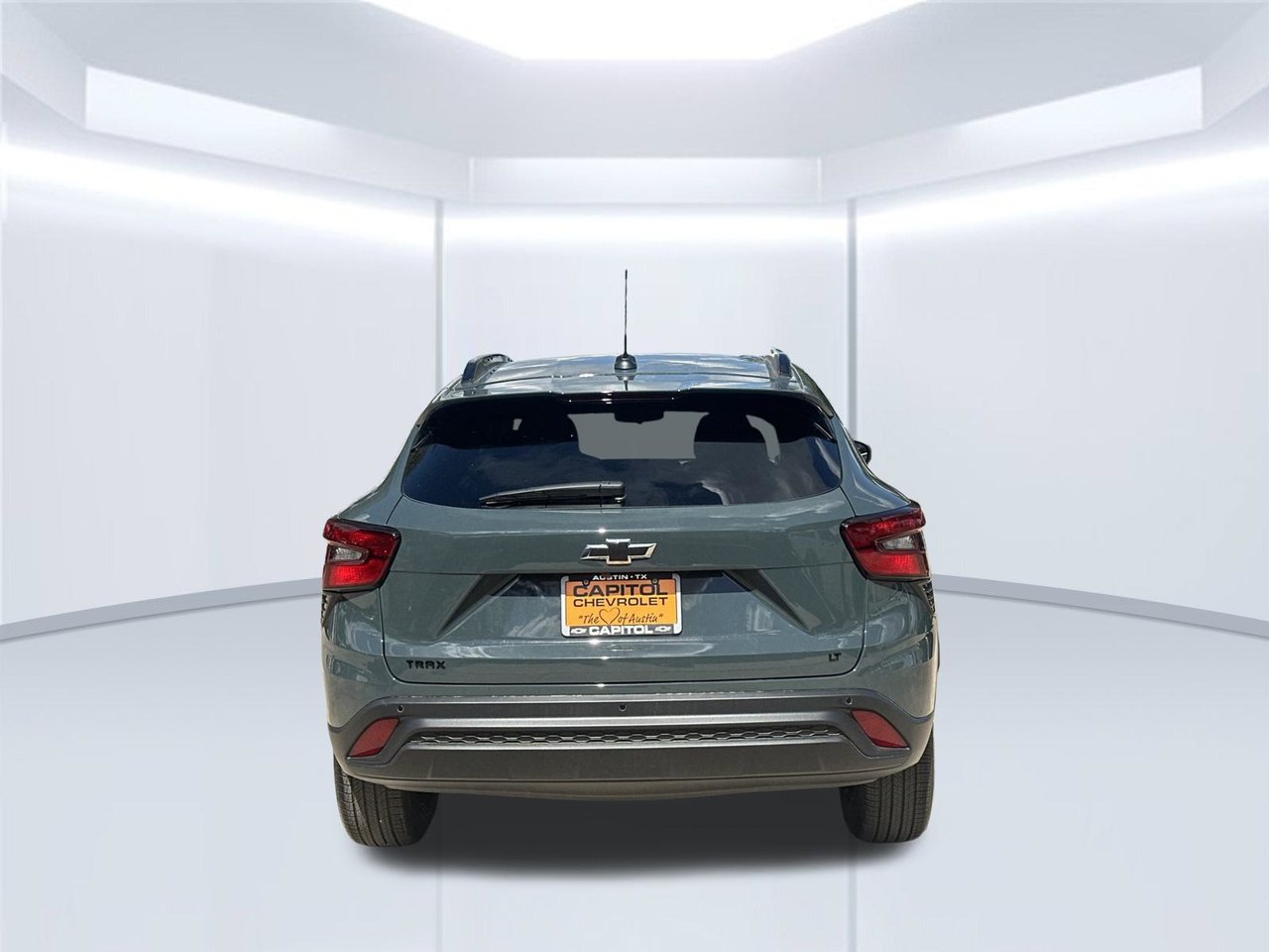 New 2026 Chevrolet Trax LT w/ Driver Confidence Package FWD image 4