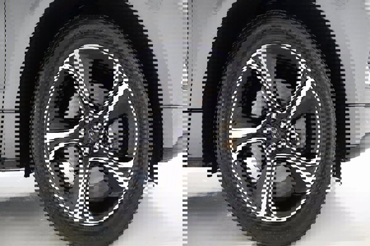 Used 2019 Ford Edge ST w/ Cold Weather Package image 74