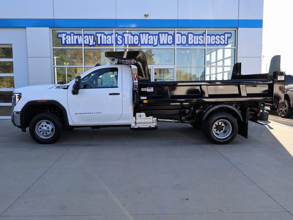 New 2025 GMC Sierra 3500 Pro w/ Convenience Package image 7