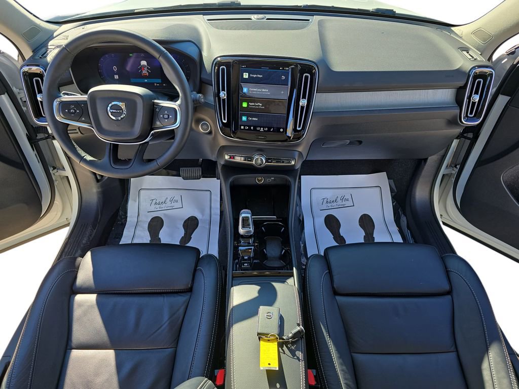 Used 2023 Volvo XC40 B5 Plus w/ Driver Assist Package image 12