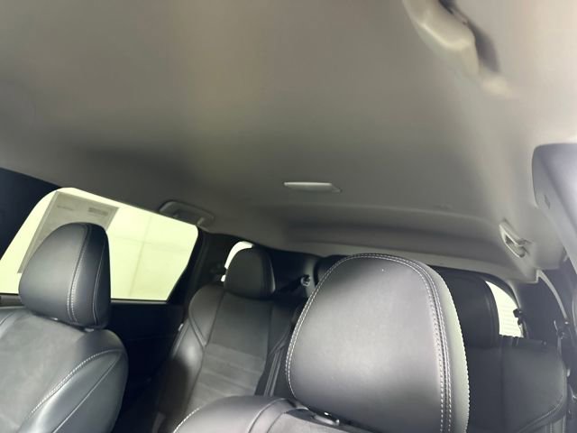 Used 2024 Mitsubishi Outlander SE Black Edition image 12