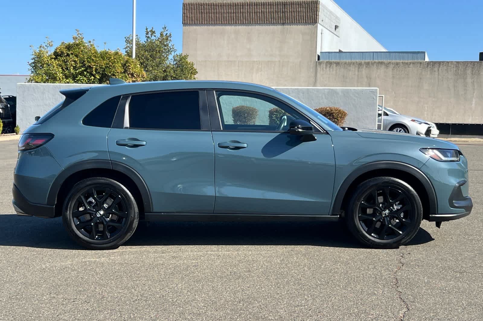 Used 2024 Honda HR-V Sport image 6