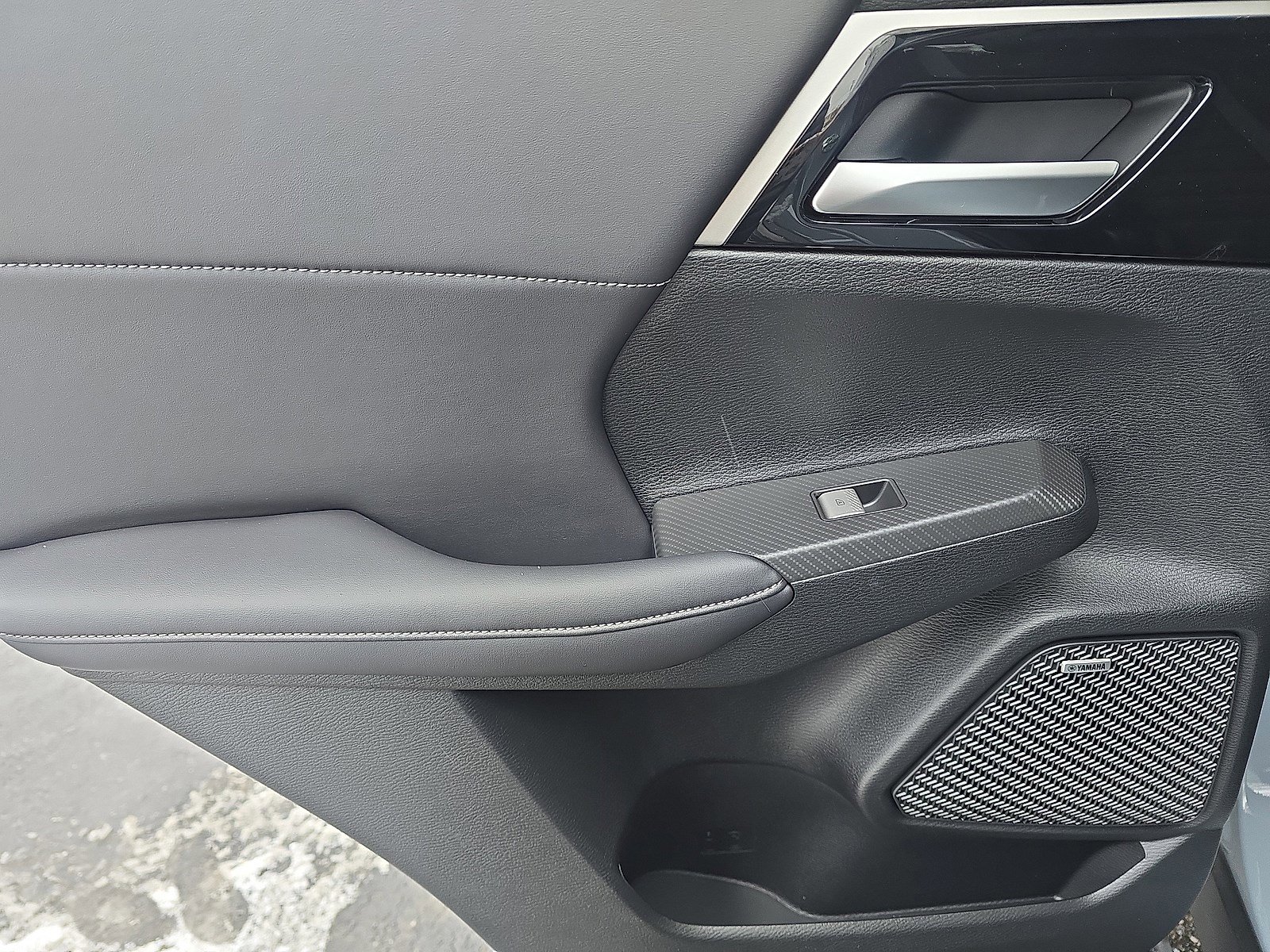 New 2026 Mitsubishi Outlander AWD image 26
