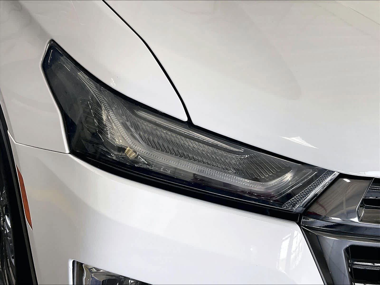 Used 2023 Chevrolet Traverse RS AWD/4WD image 33