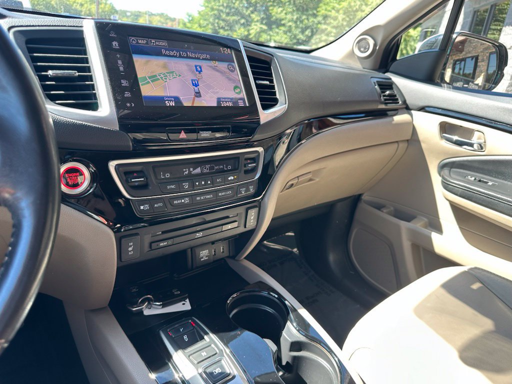 Used 2018 Honda Pilot Touring image 23