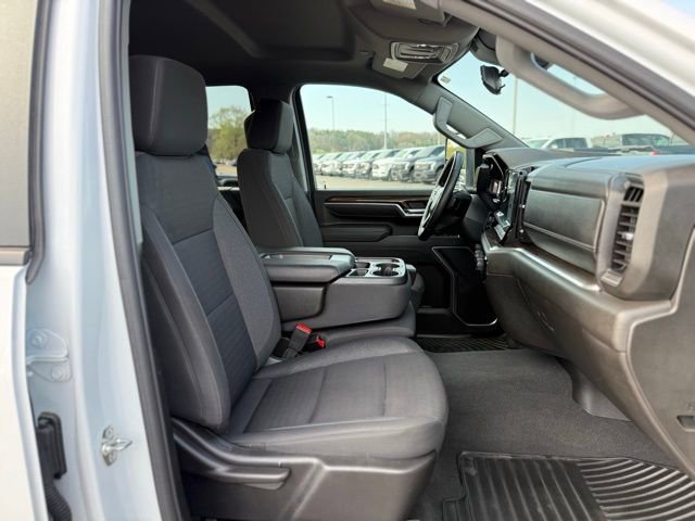 Used 2025 Chevrolet Silverado 2500 LT w/ Convenience Package AWD/4WD image 18