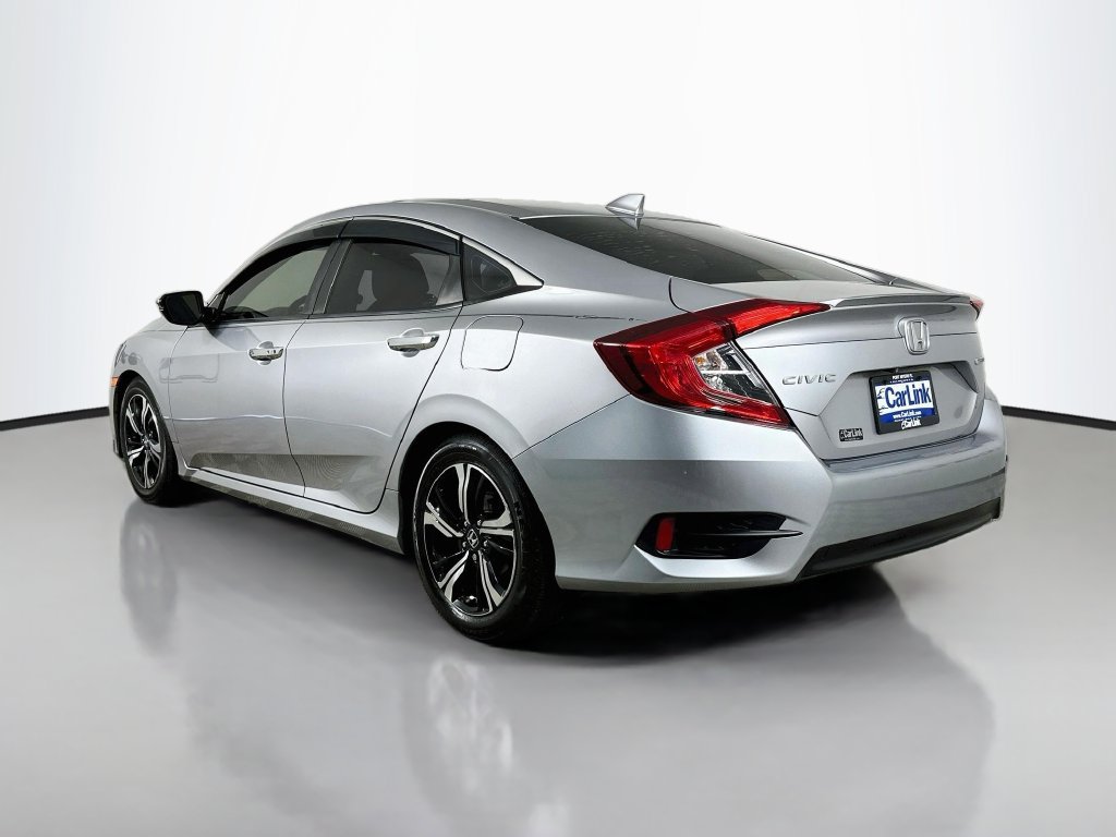 Used 2018 Honda Civic Touring image 5