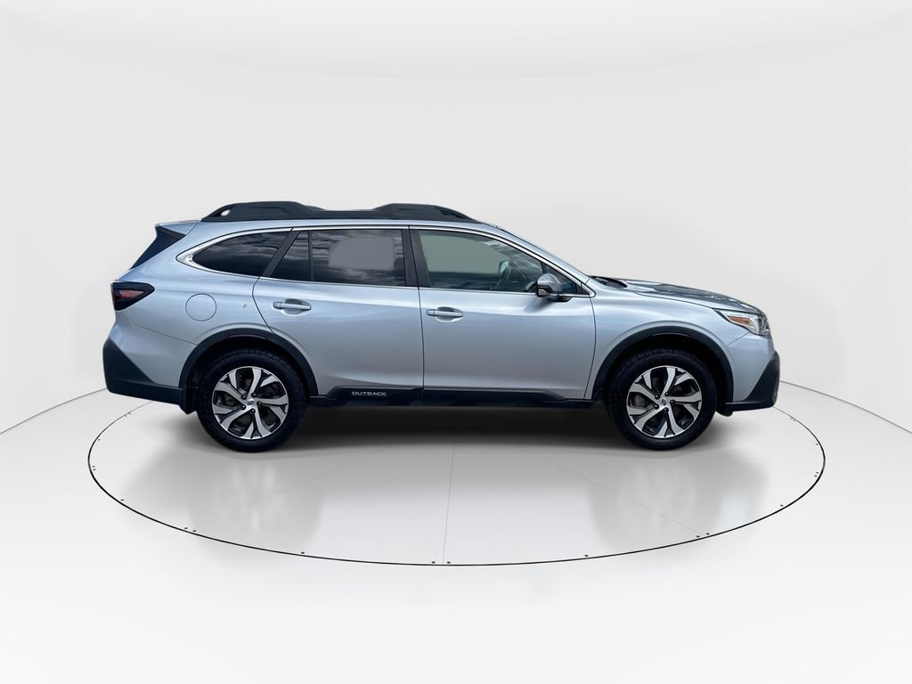 Used 2021 Subaru Outback Limited image 9