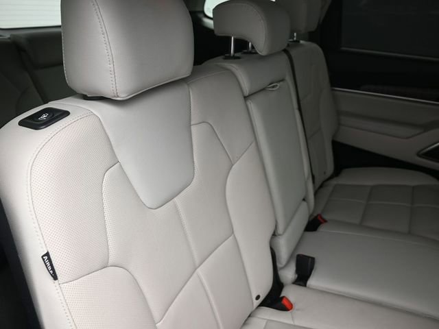 Used 2023 Kia Telluride EX image 37