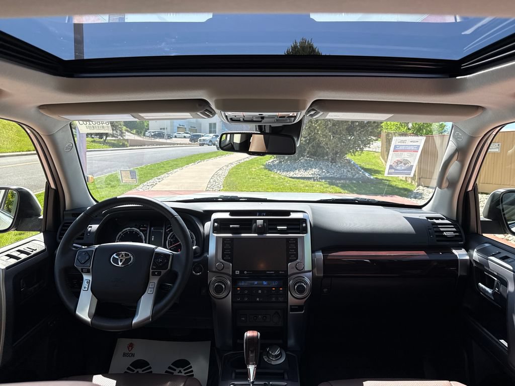 Used 2024 Toyota 4Runner Limited AWD/4WD image 30