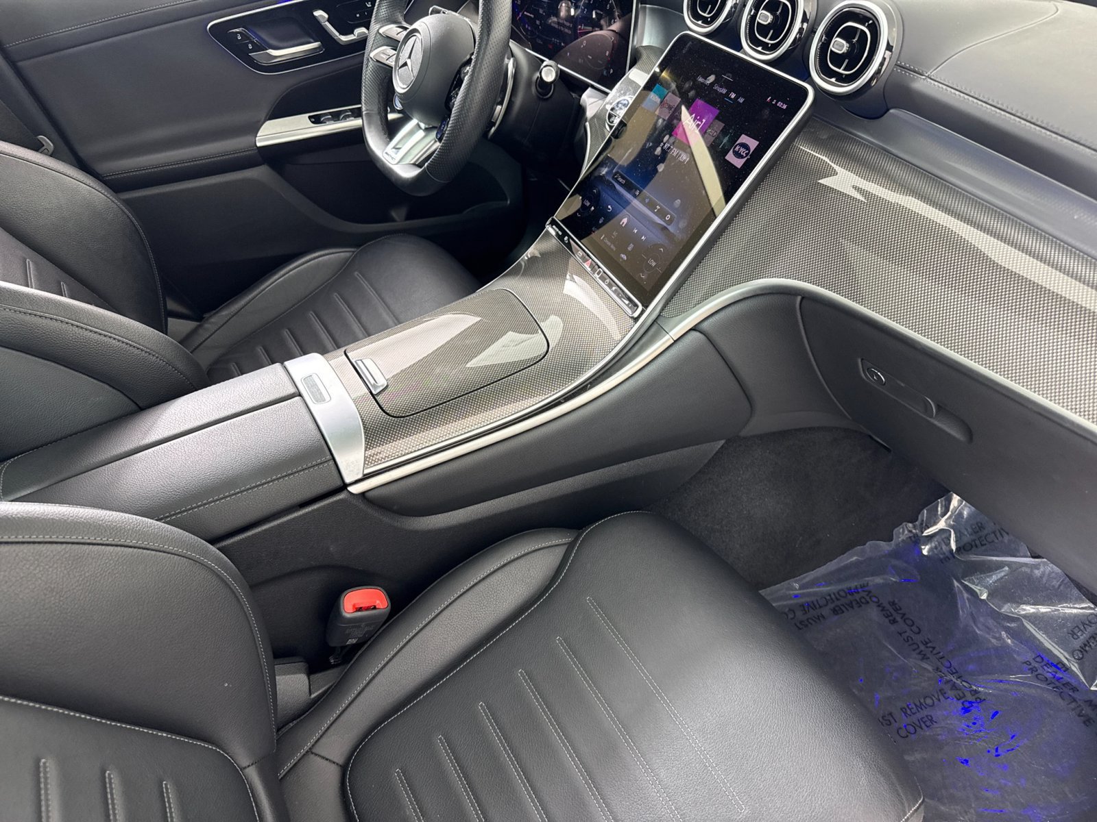 Used 2025 Mercedes-Benz GLC 43 AMG 4MATIC image 16