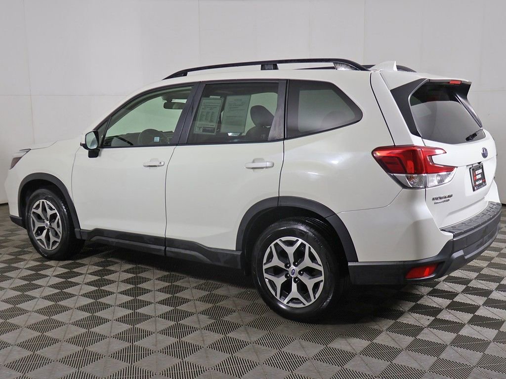 Used 2020 Subaru Forester Premium AWD/4WD image 14