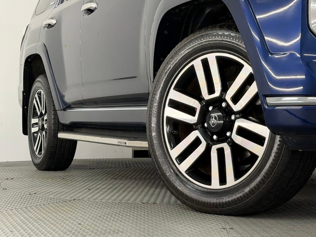 Used 2015 Toyota 4Runner Limited AWD/4WD image 18