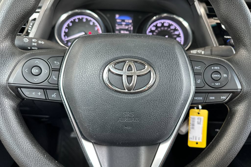 Used 2020 Toyota Camry LE FWD image 21