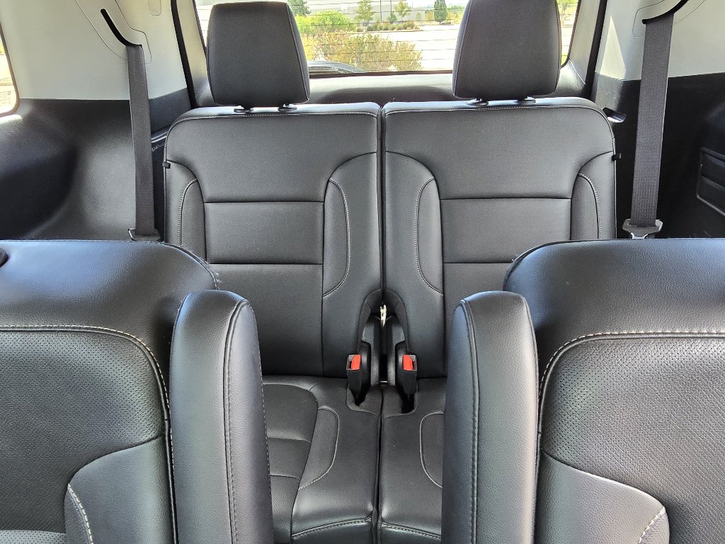 Used 2018 GMC Acadia SLT AWD/4WD image 17