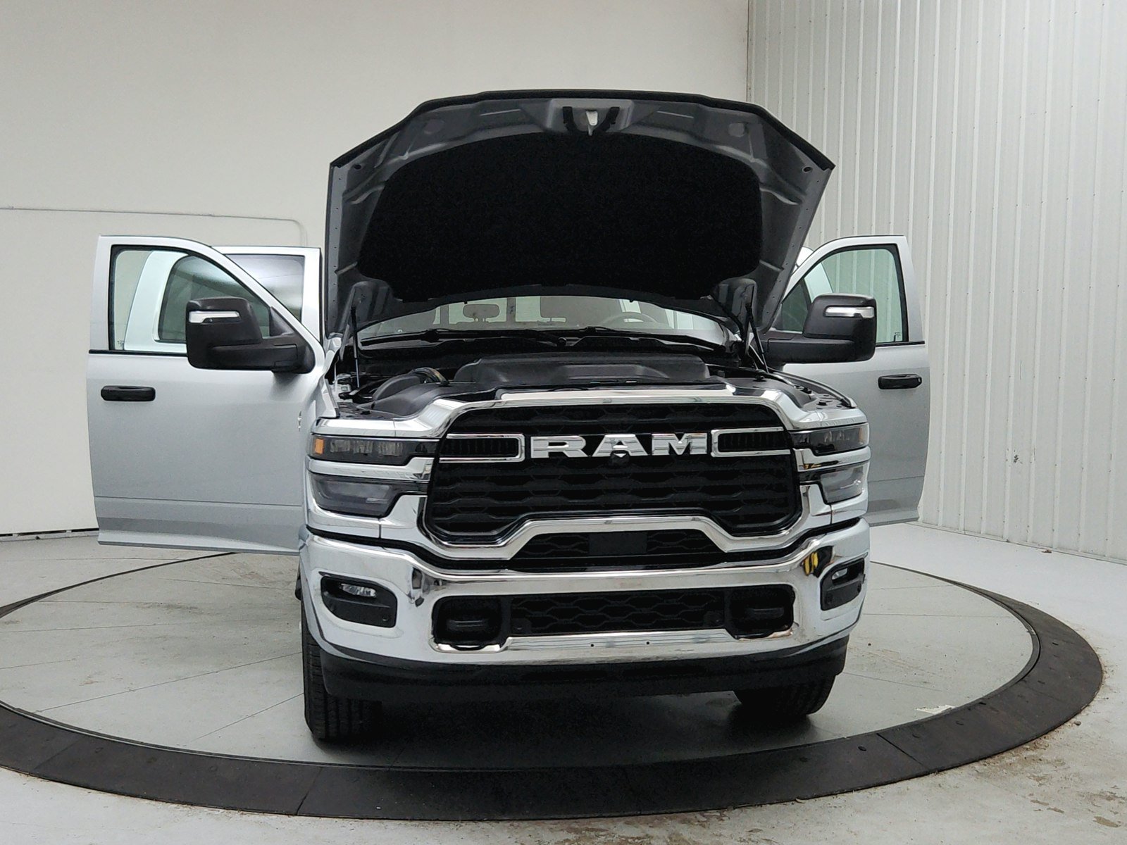 New 2026 RAM 2500 Tradesman AWD/4WD image 10