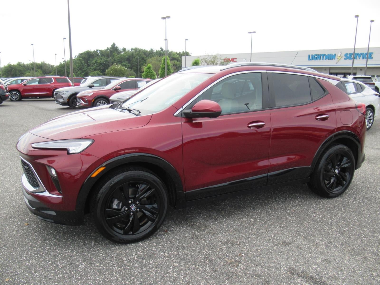 Used 2024 Buick Encore GX Sport Touring w/ Comfort Package FWD image 5
