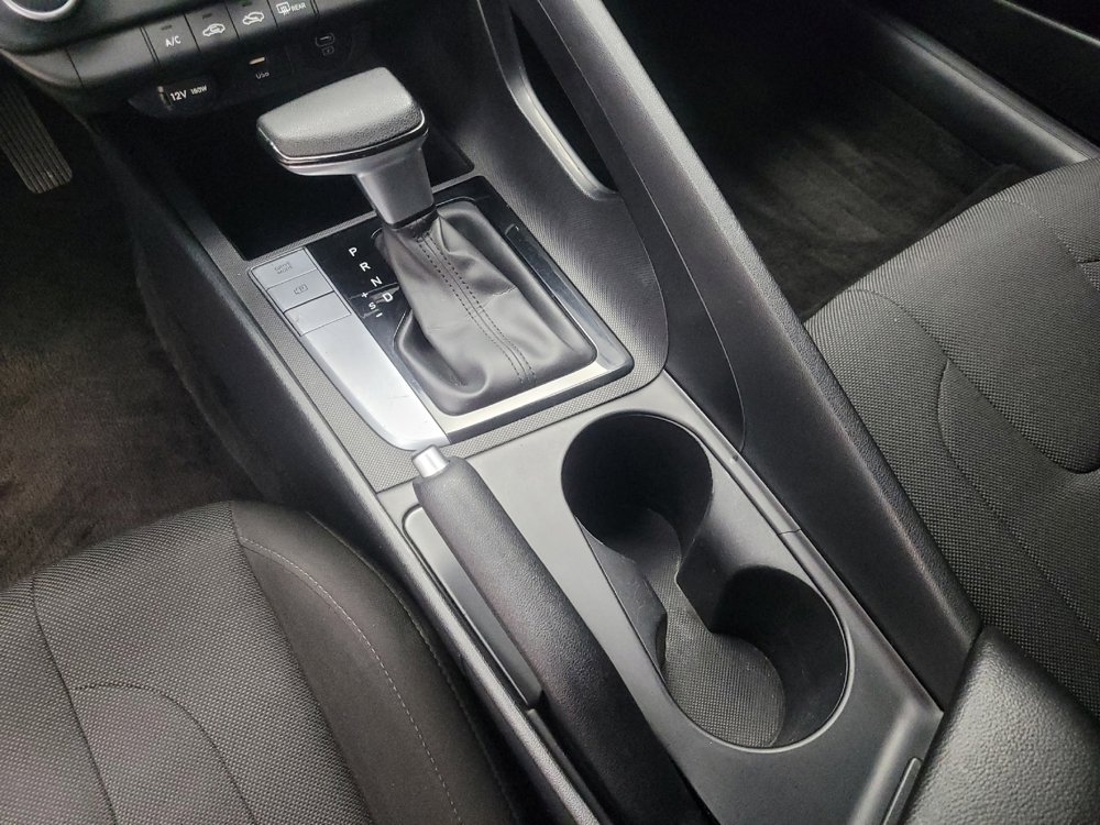 Used 2025 Hyundai Elantra SE image 26