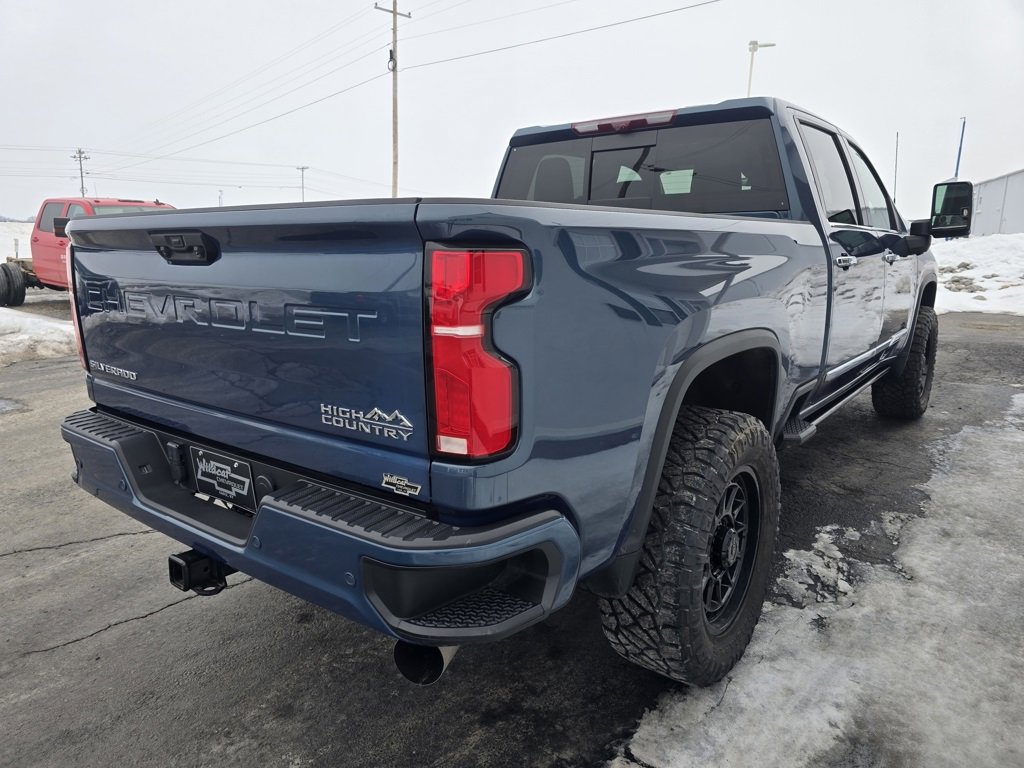 Used 2025 Chevrolet Silverado 2500 High Country w/ High Country Premium Package image 9