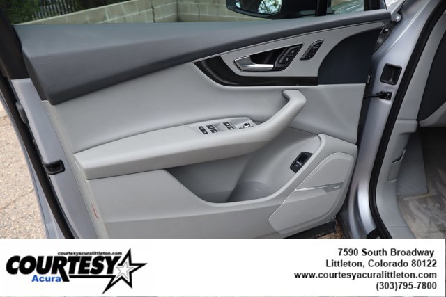 Used 2018 Audi Q7 2.0T Premium Plus AWD/4WD image 25